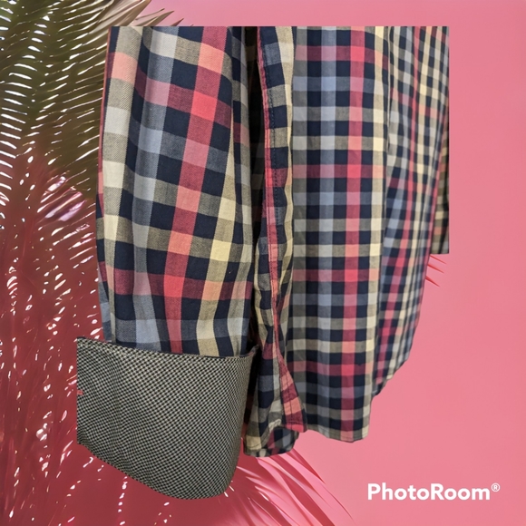 Men's Bugatchi, Shaped Fit Casual Button down (M) plaid - Picture 5 of 5